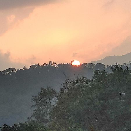 Soly'S Villa Homestay 무나르 외부 사진